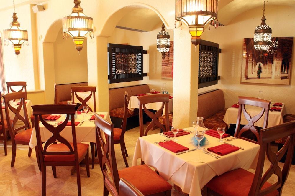Gr Caribe Deluxe All Inclusive Cancun Restaurant photo